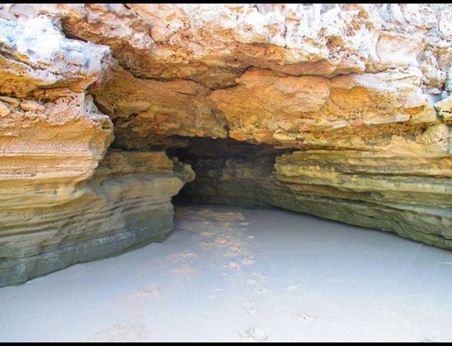 LAND FOR SALE IN DANA BAY